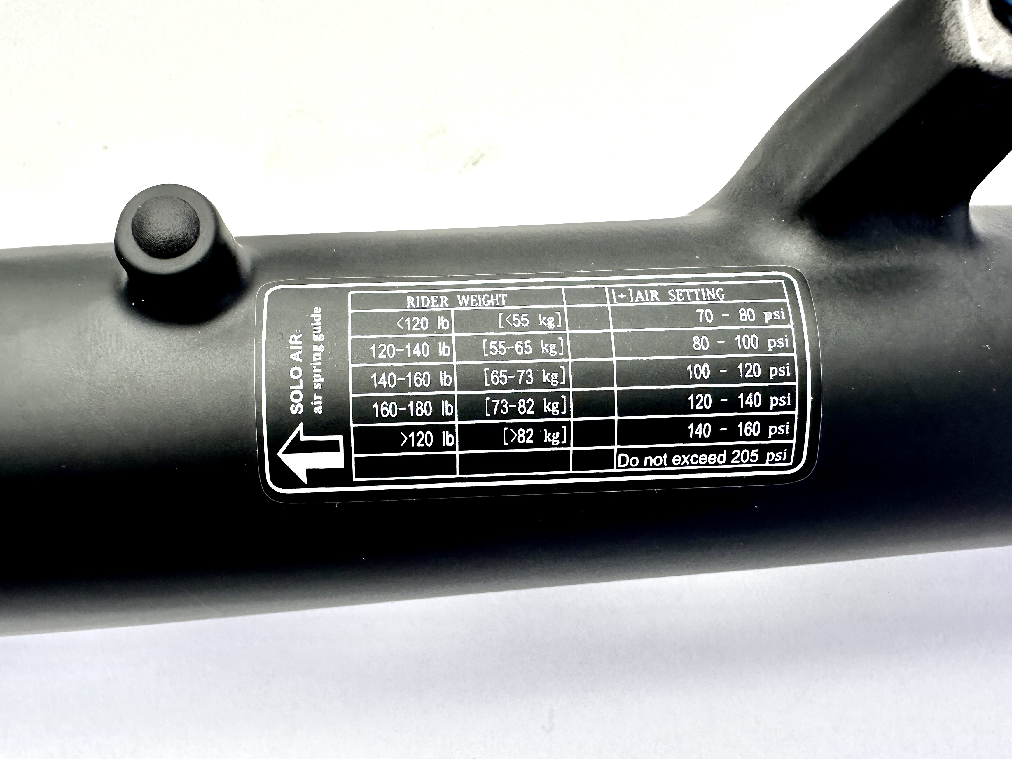 UD 204 Federgabel Fatbike luftgefedert, mattschwarz