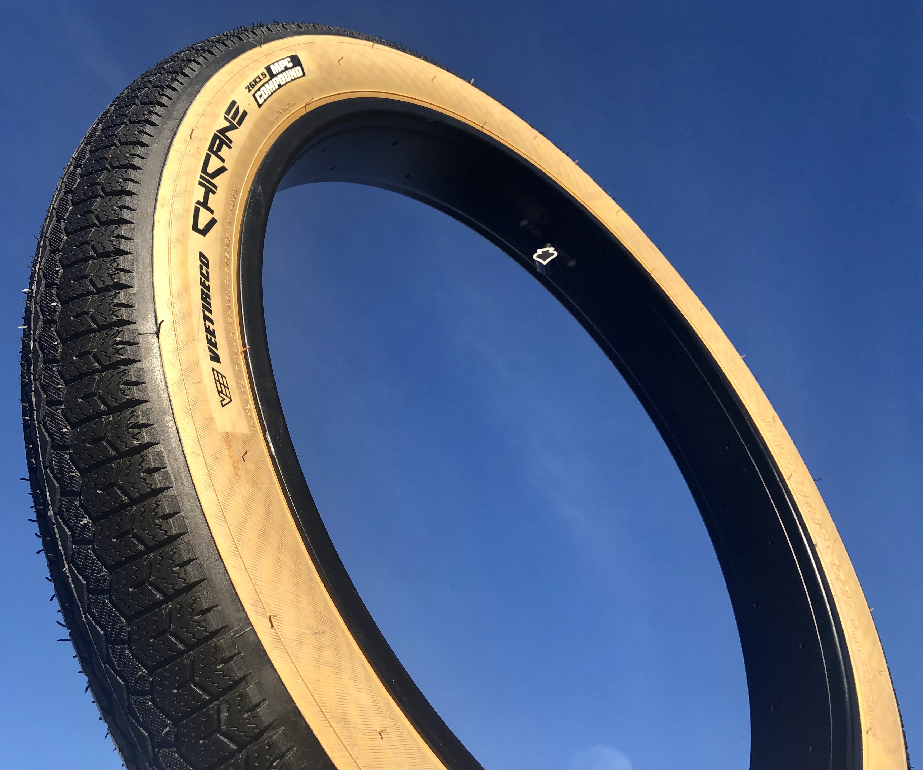 Reifen Vee Rubber Chicane Skinwall 26 x 3.5 - 89 - 559