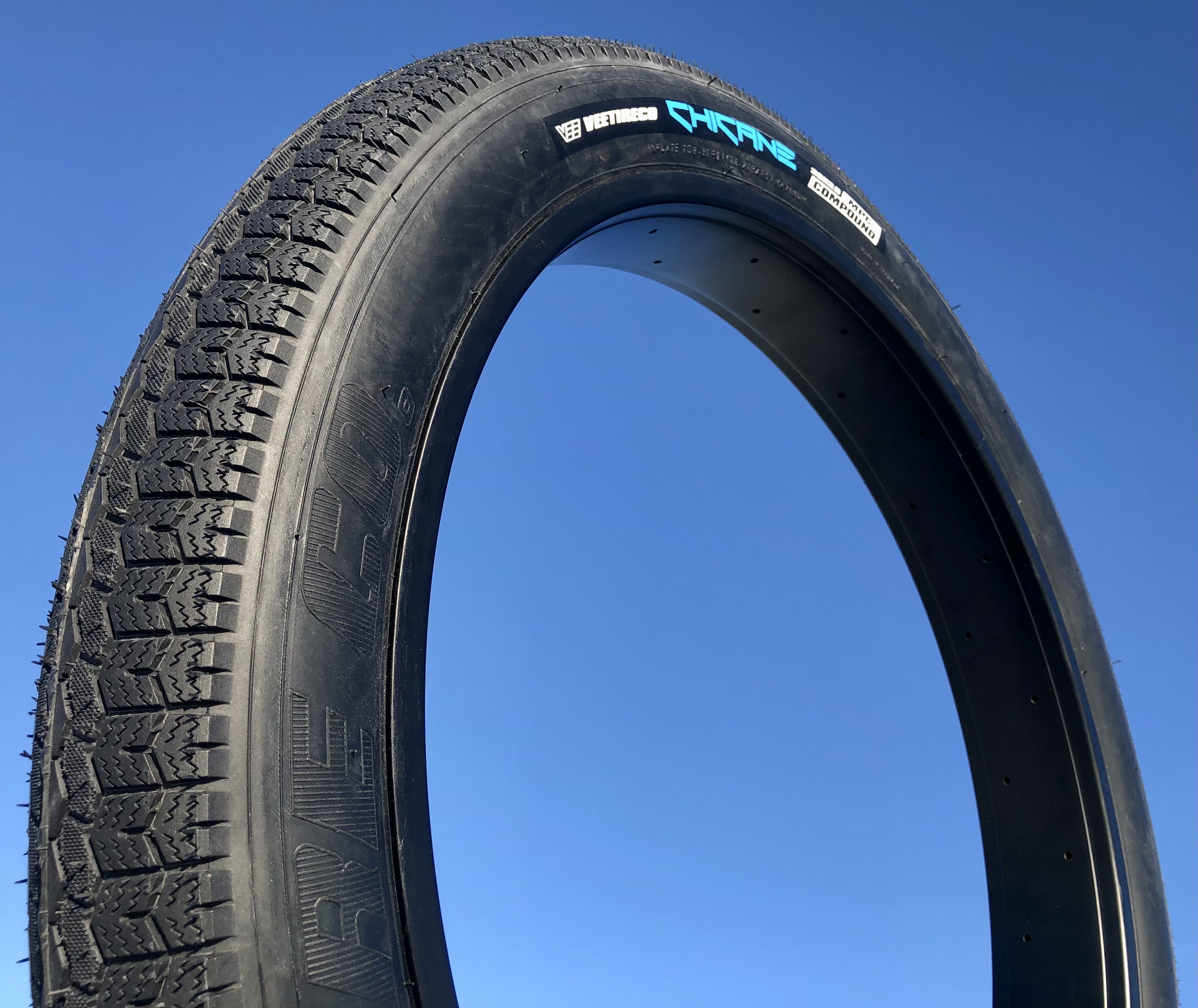 Reifen Vee Rubber Chicane 26 x 3.5 - 89 - 559 schwarz