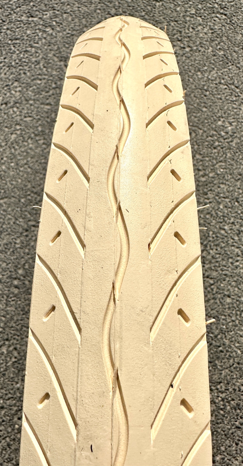 Reifen Street Hog 26 x 2.35 creme