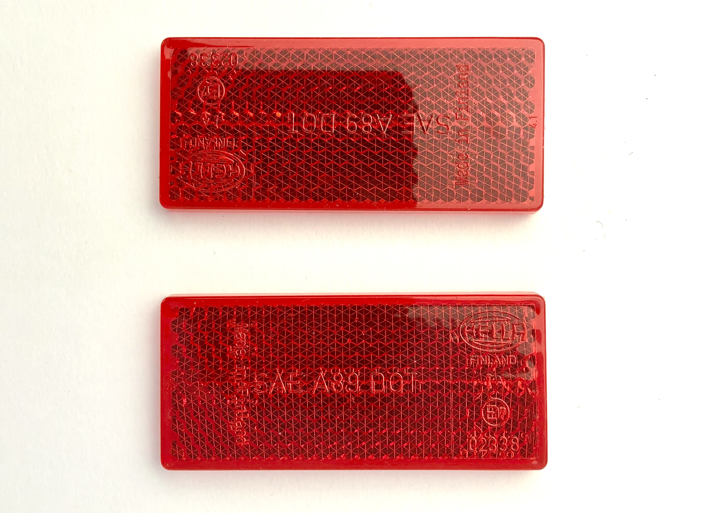 Hella Reflektor / Rückstrahler rechteckig rot selbstklebend 2 Stück