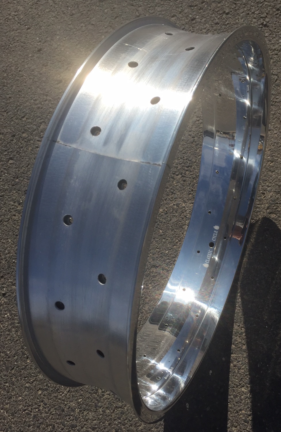 Alufelge 20 Zoll 102 mm hochglanzpoliert