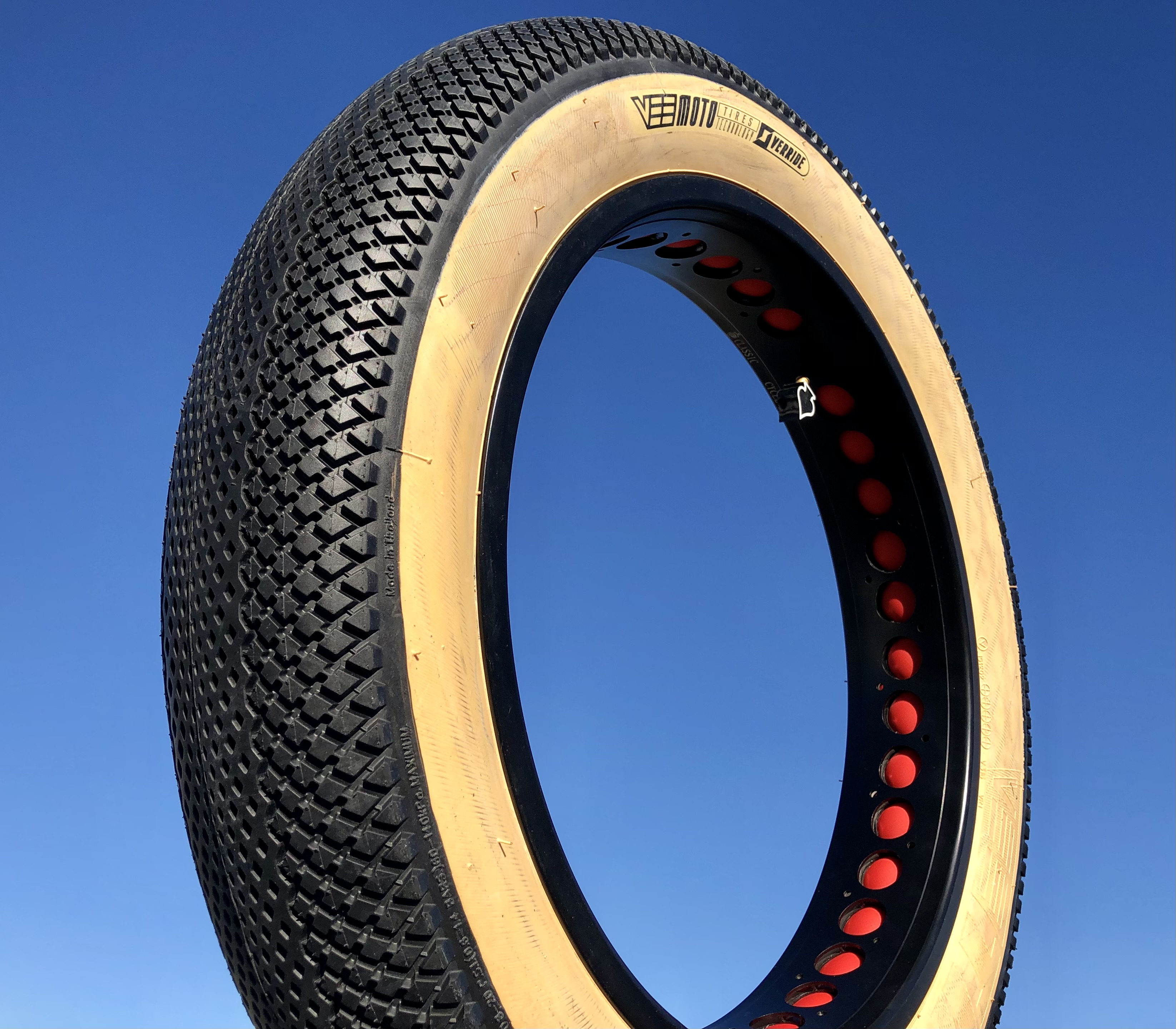 204 Vee Rubber E-Speedster Skinwall Reifen 20 x 4  Zoll