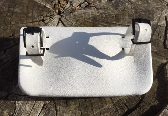 Vintage Werkzeugsatteltasche weiß Kunststoff 70/80er Jahre