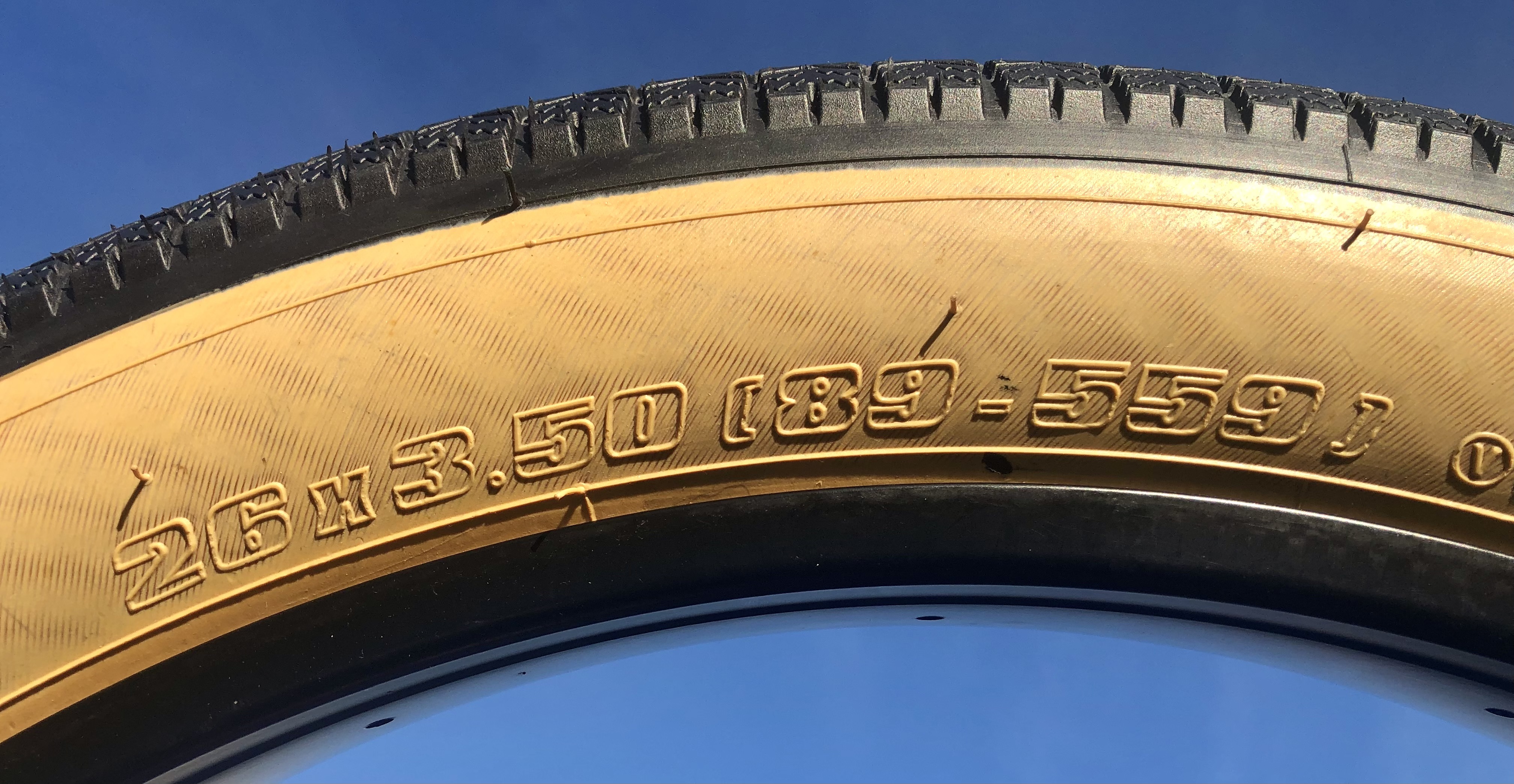 Reifen Vee Rubber Chicane Skinwall 26 x 3.5 - 89 - 559