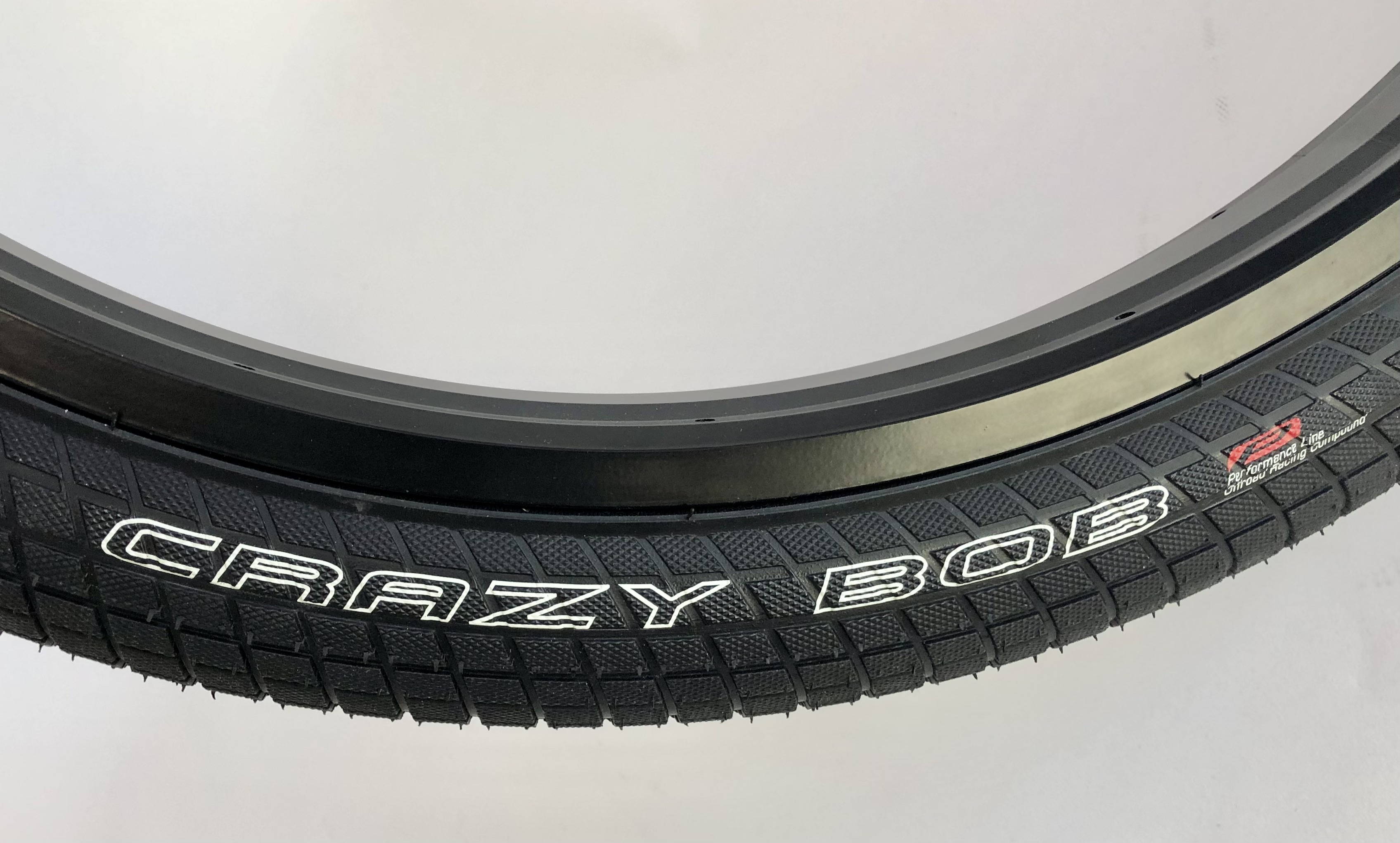 Reifen Schwalbe Crazy Bob 26 x 2.35 Schwarz