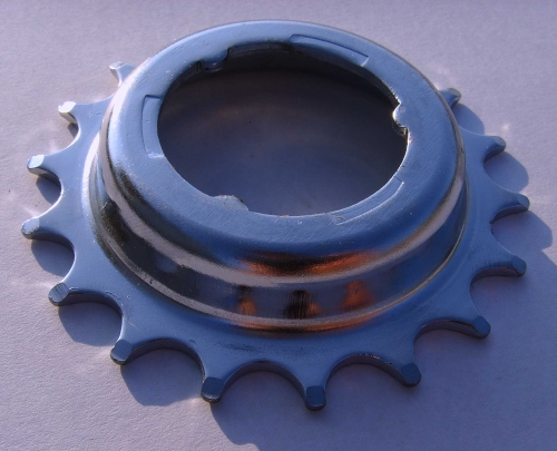 Ritzel Zahnkranz geschüsselt 18 Zähne, Offset 10 mm
