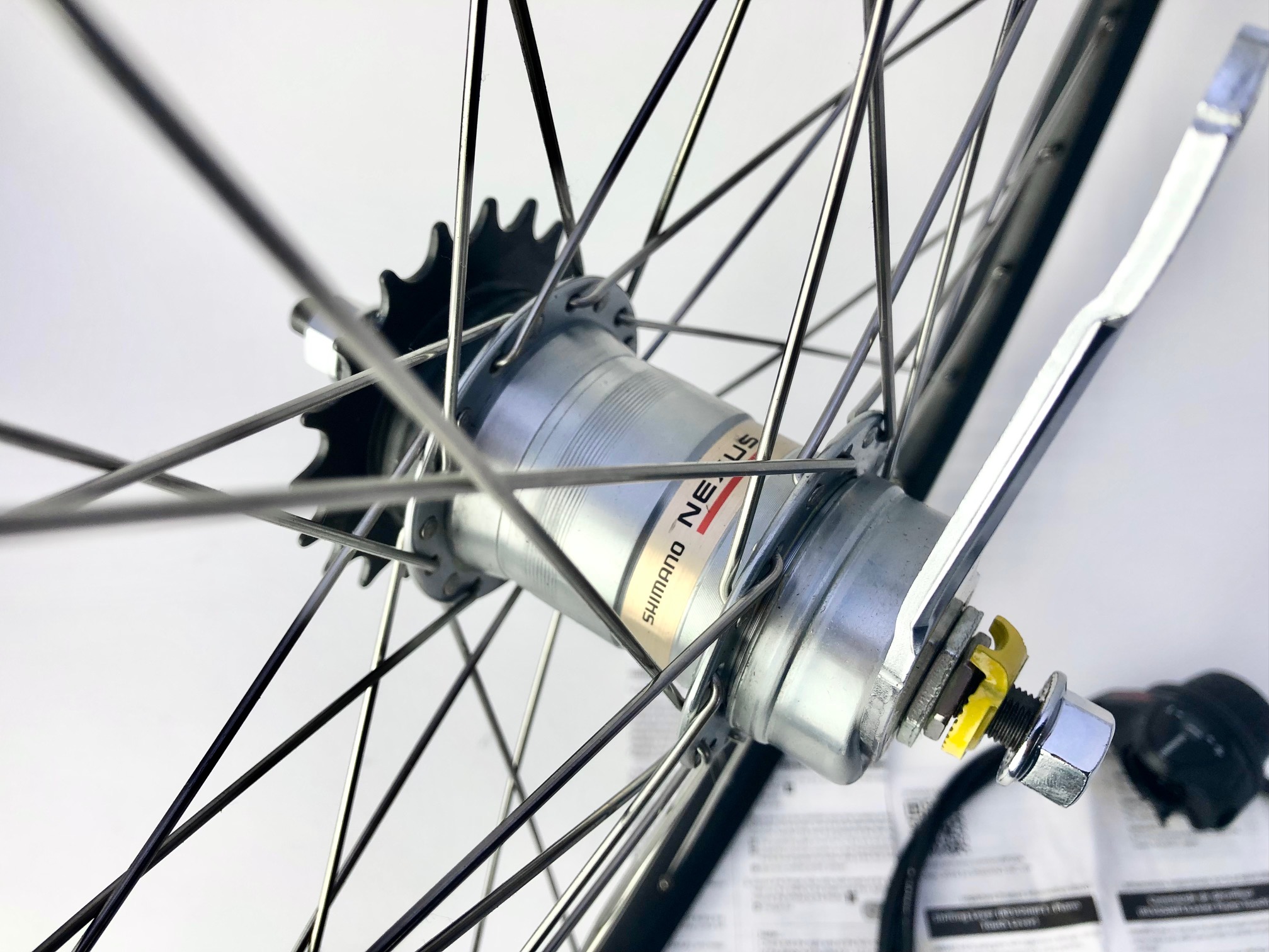 26 Zoll Hinterrad 25,4 mm Alufelge, 3-Gang Shimano mattschwarz