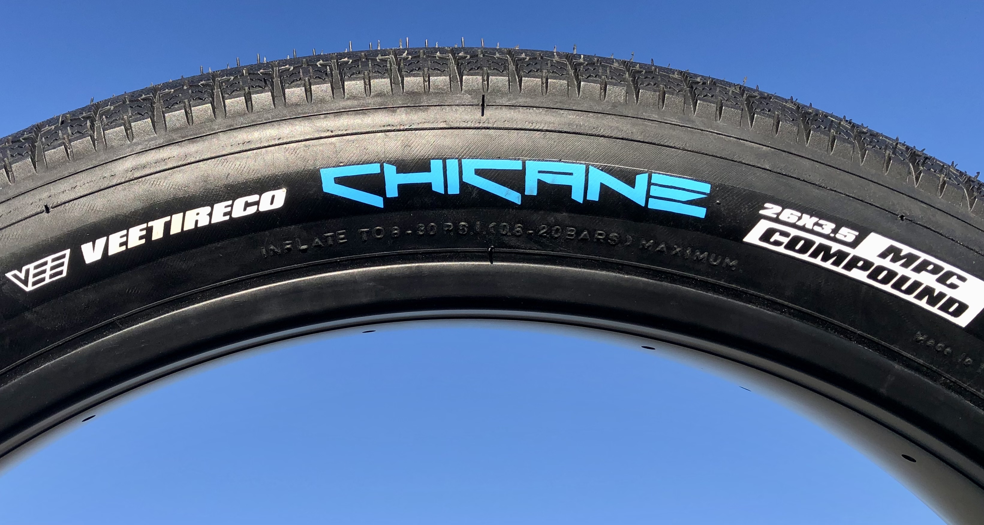 Reifen Vee Rubber Chicane 26 x 3.5 - 89 - 559 schwarz