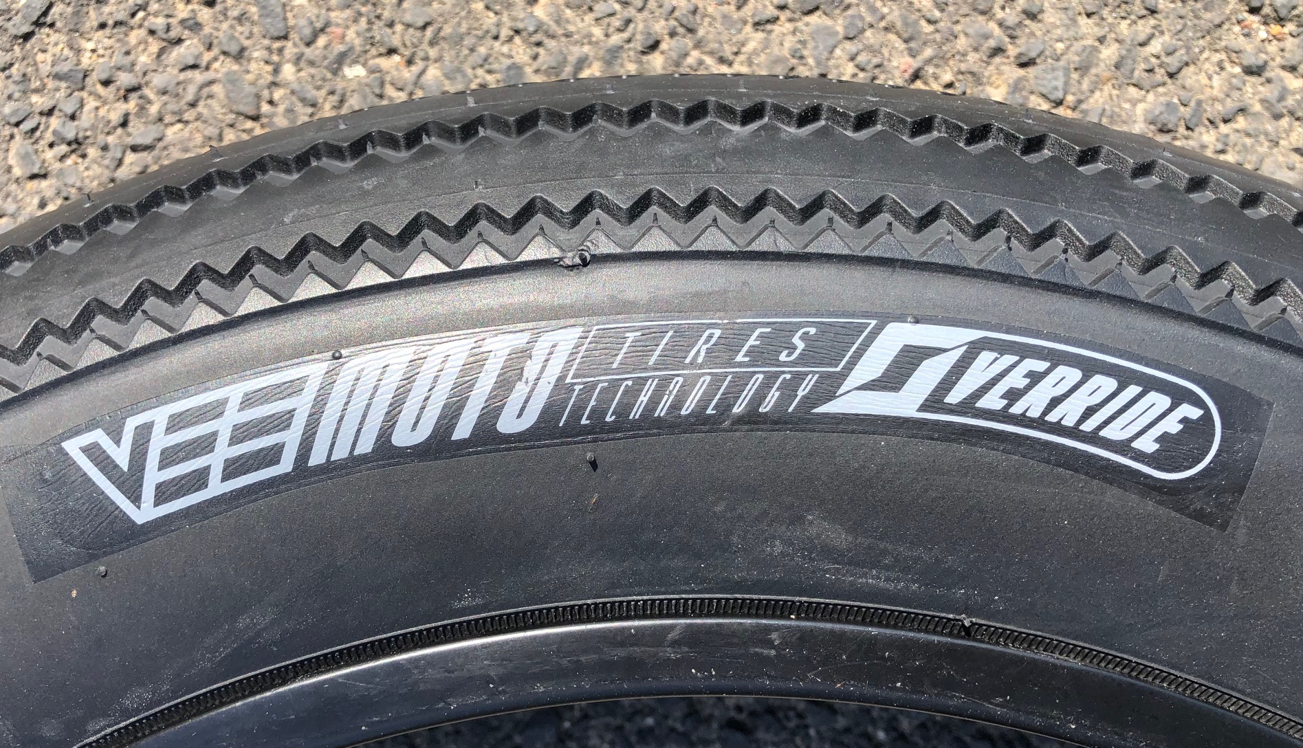 204 Reifen Zig Zag 20 x 4.0 - 97/102 - 406