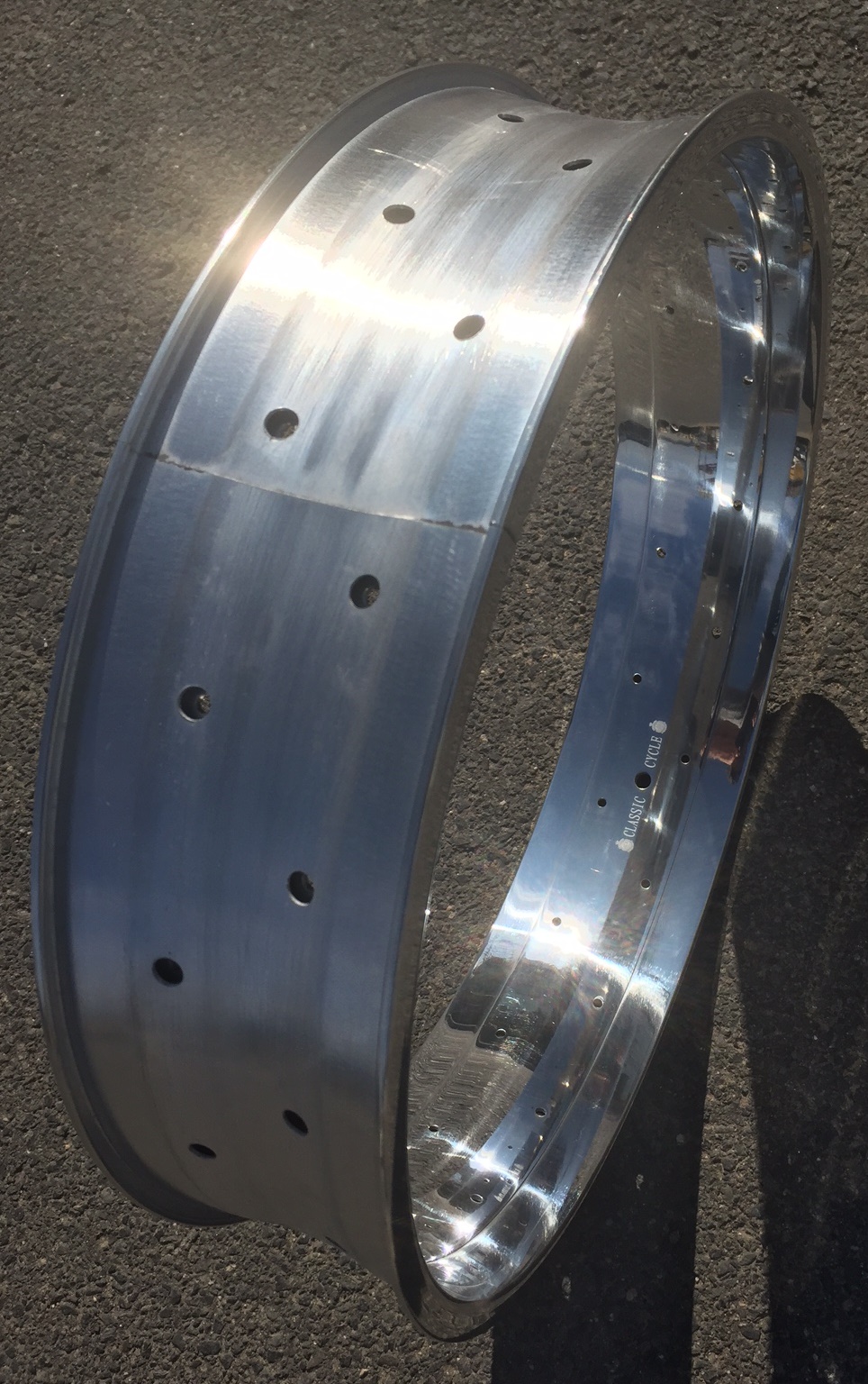Alufelge 20 Zoll 102 mm hochglanzpoliert