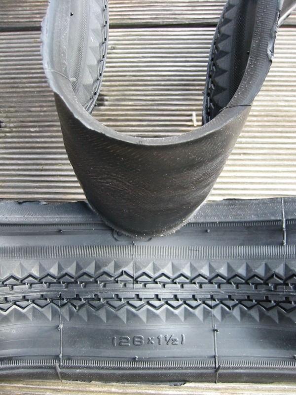 Wulstreifen 28 x 1 1/2 schwarz