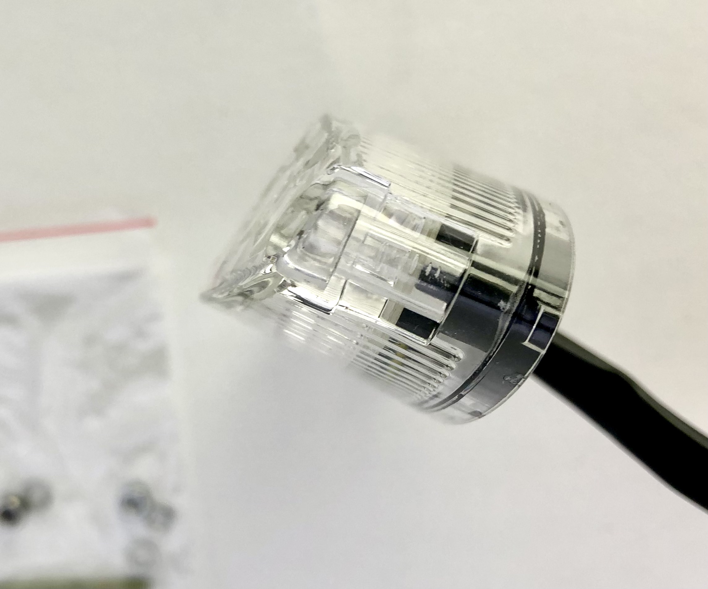 12V Weiße LED Heckleuchte, rot leuchtend