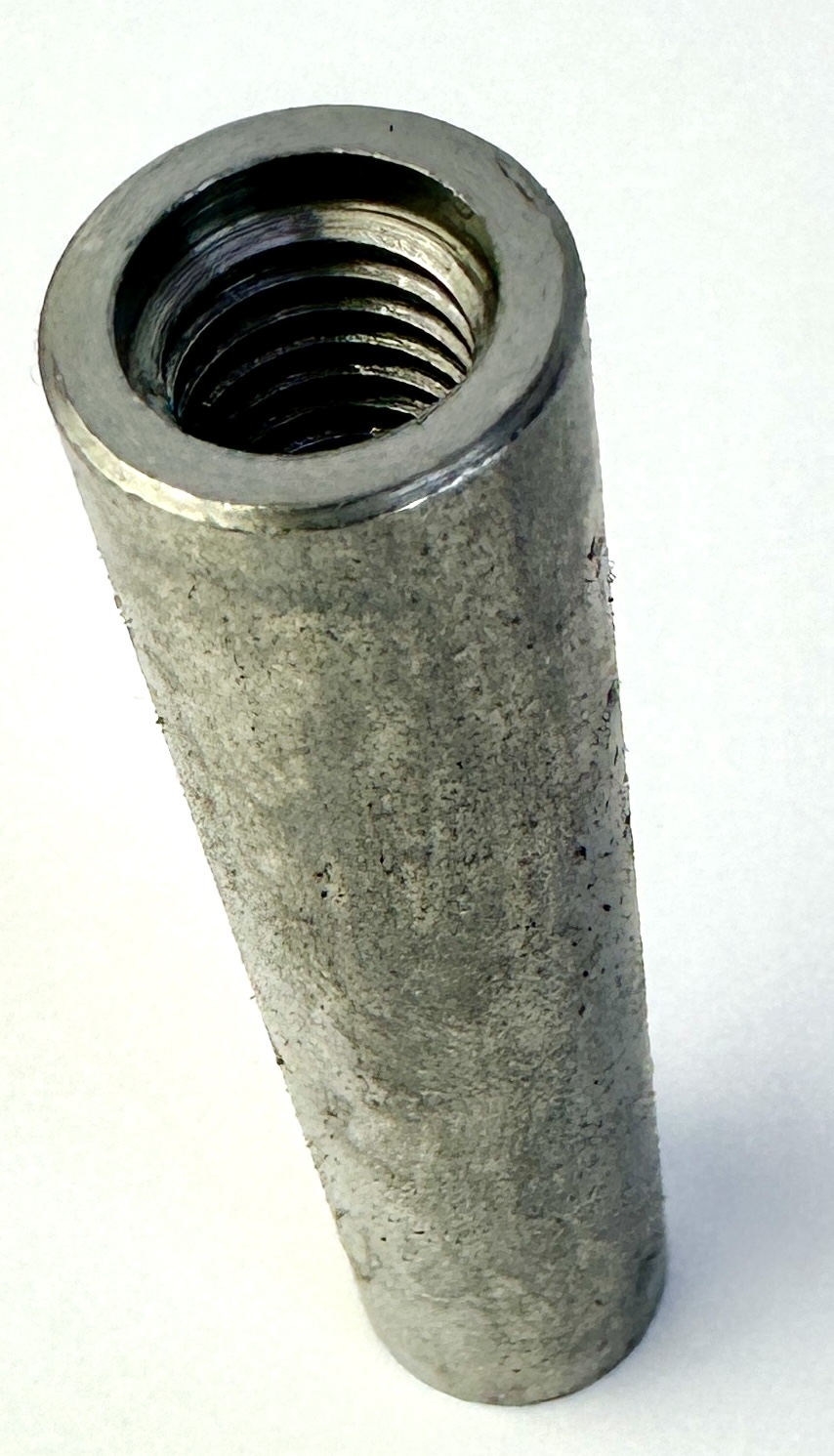 Verbindungsmuffe / Gewindehülse rund M10, 70 x 15 mm