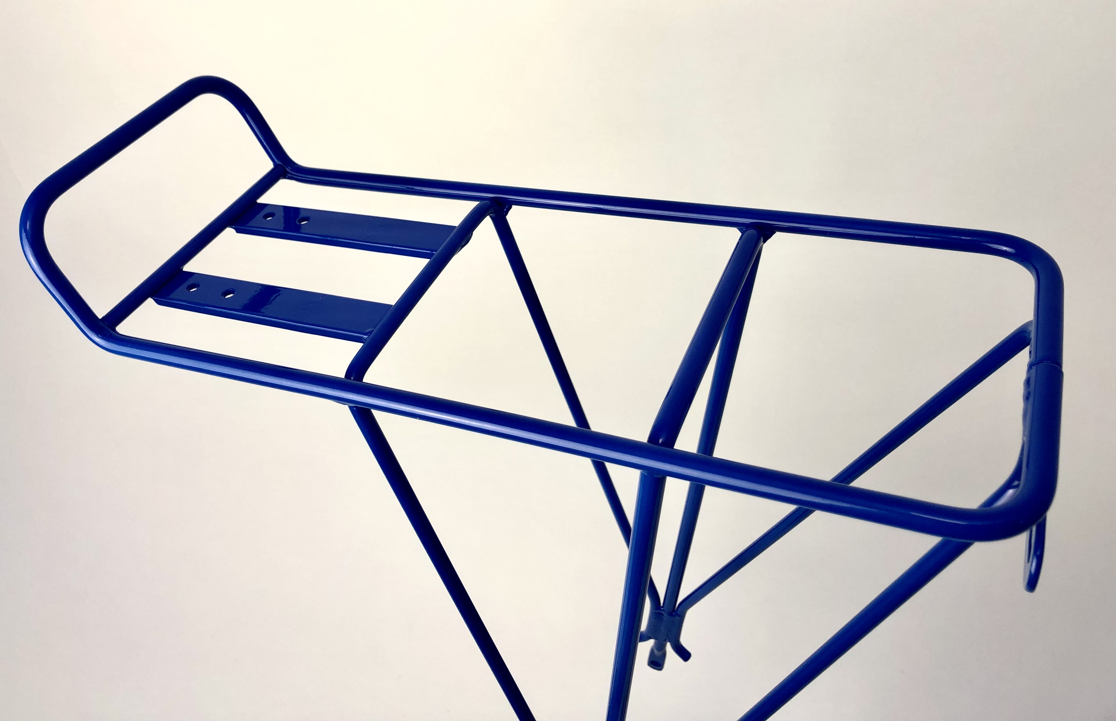 Gepäckträger Alu für 27/28er Räder blau