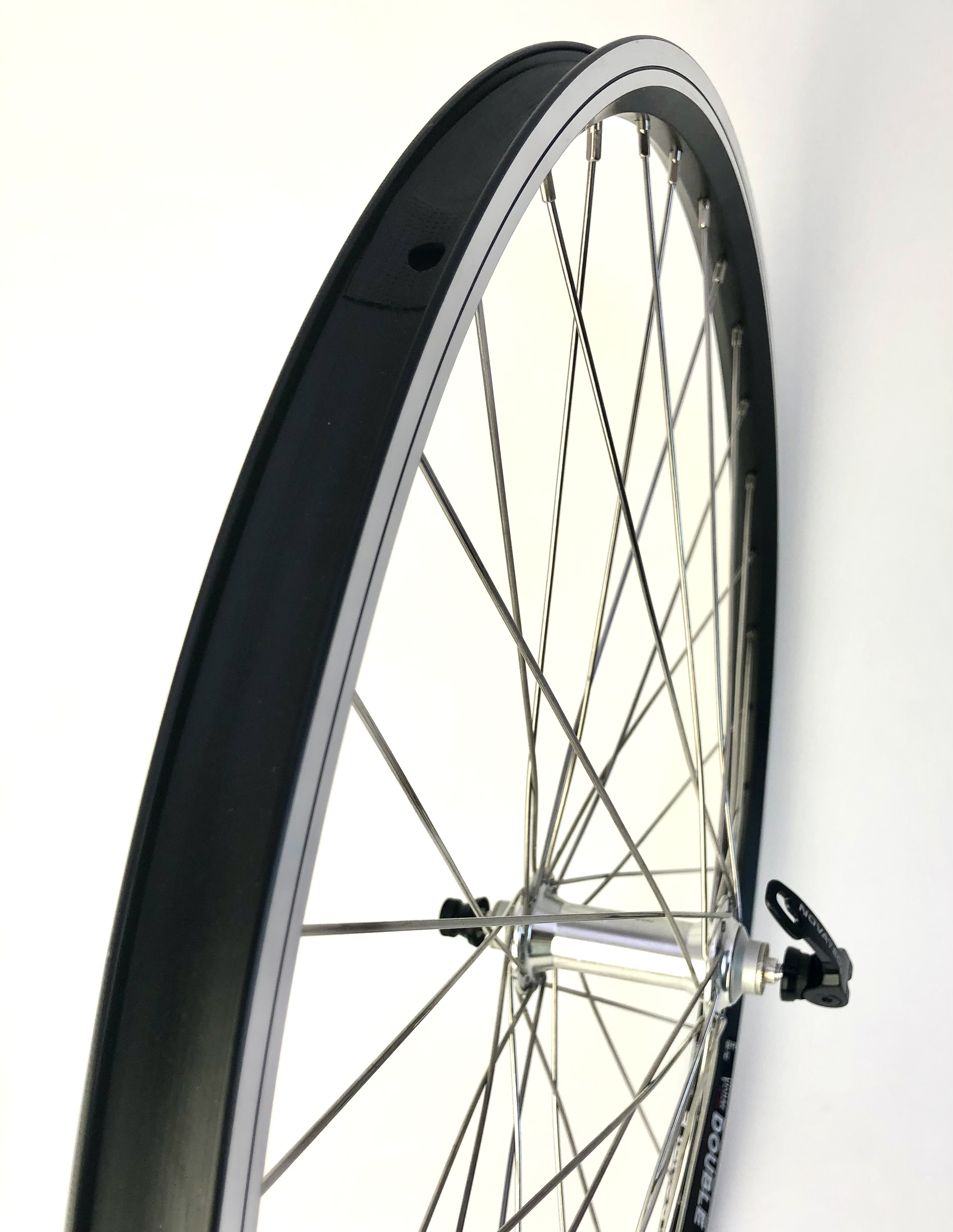 26 Zoll Vorderrad 25,4 mm Alufelge, mattschwarz, Bremsflanken