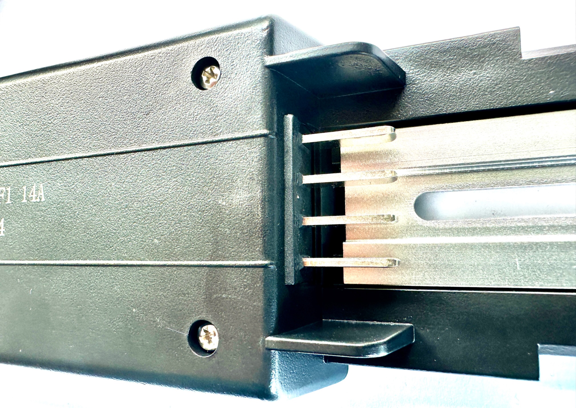 UD Regler Controller integriert in Akkuschiene 48V 14A