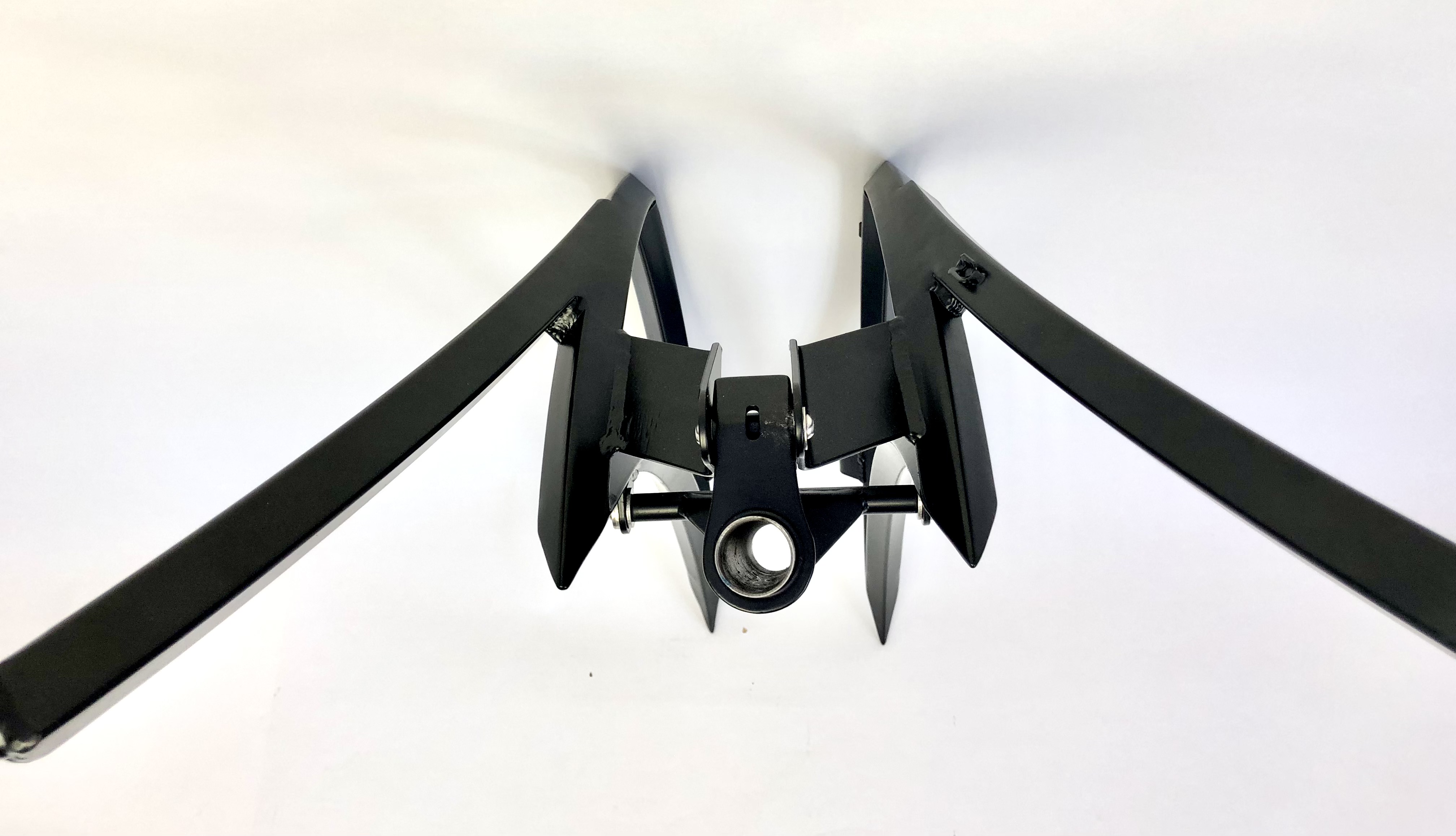 Black  Beast, exklusive Kombination aus Gabel und Lenker