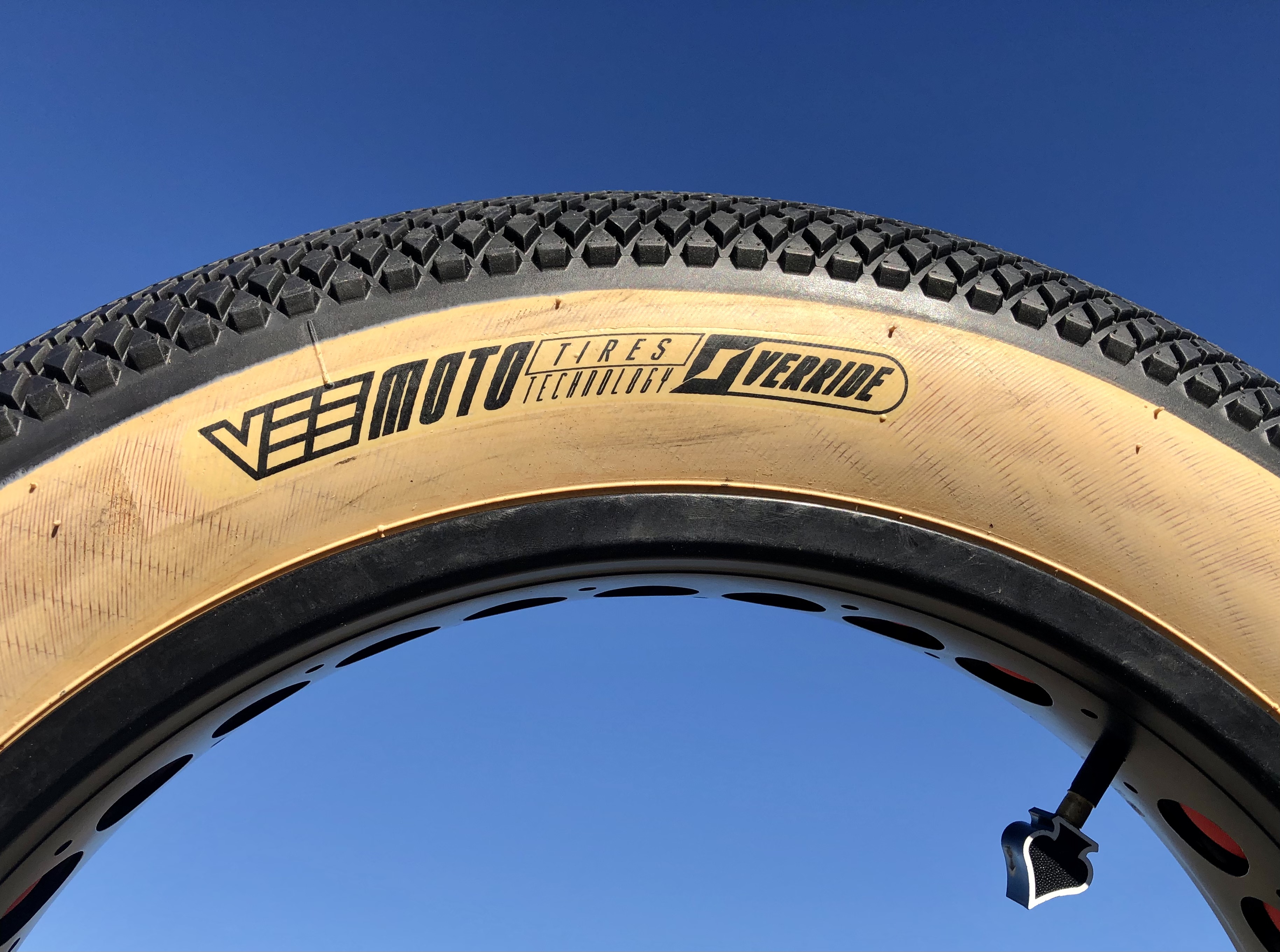 204 Vee Rubber E-Speedster Skinwall Reifen 20 x 4  Zoll