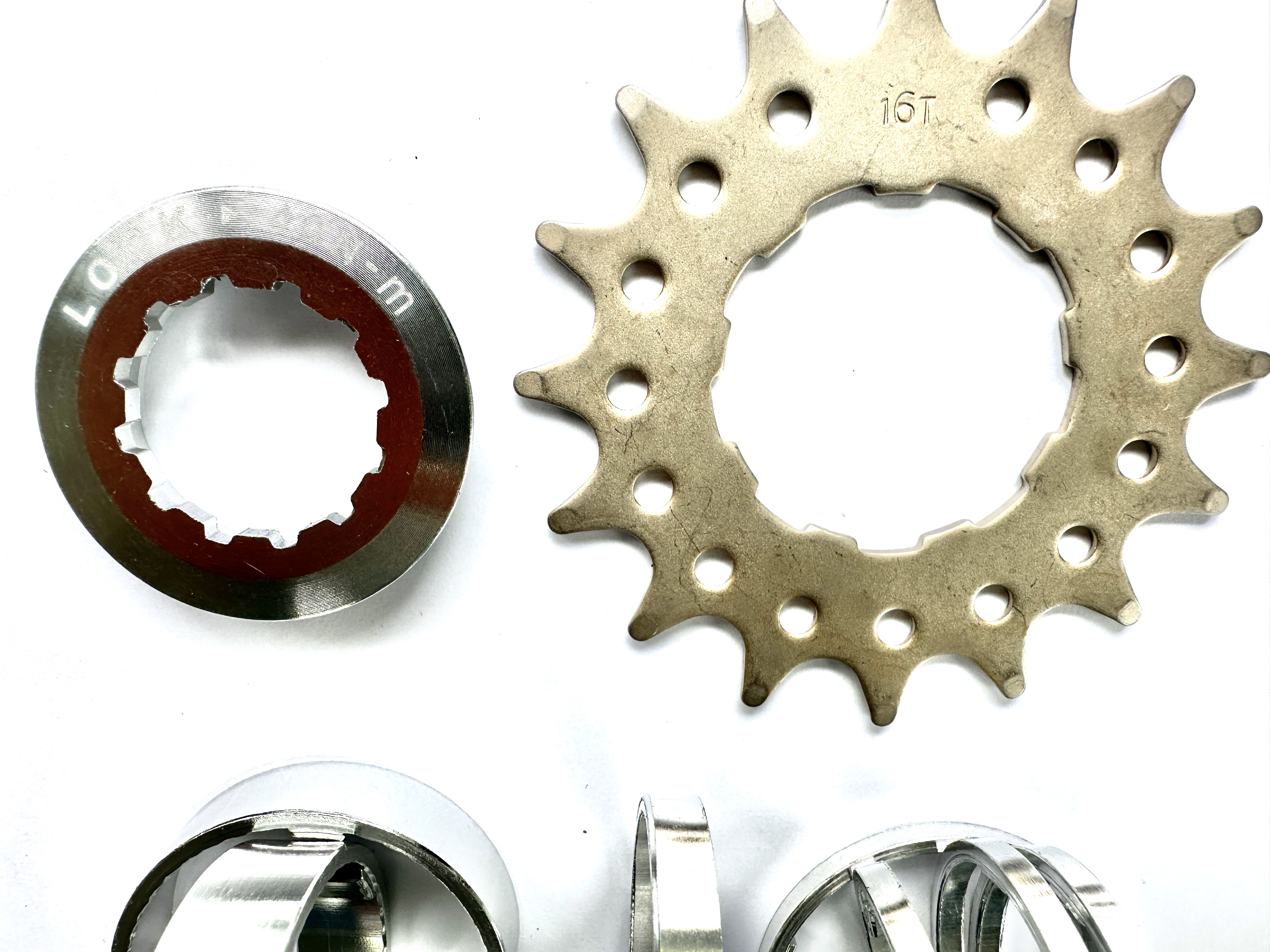 Point Single Speed Ritzel mit 16 Zähnen und Distanzring-Set