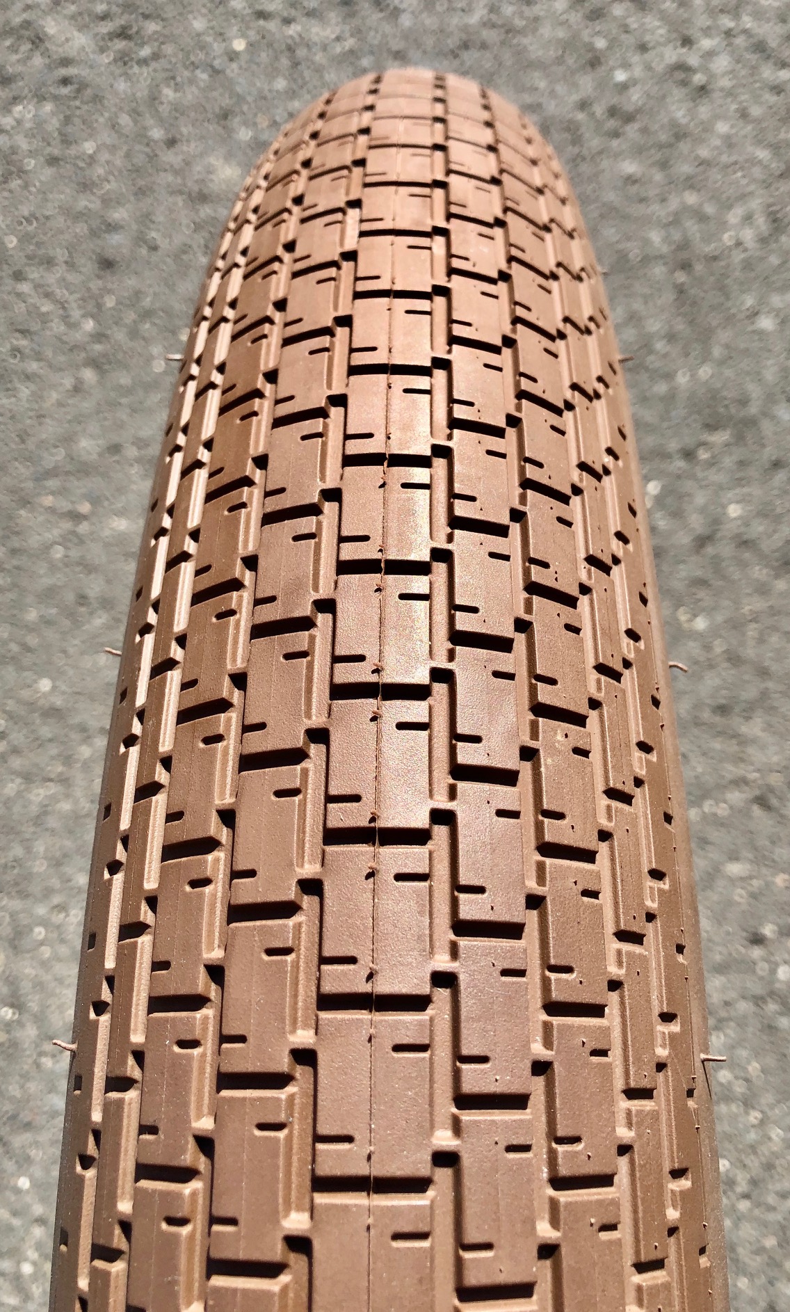 Reifen Super Brick 26 x 3.0 braun