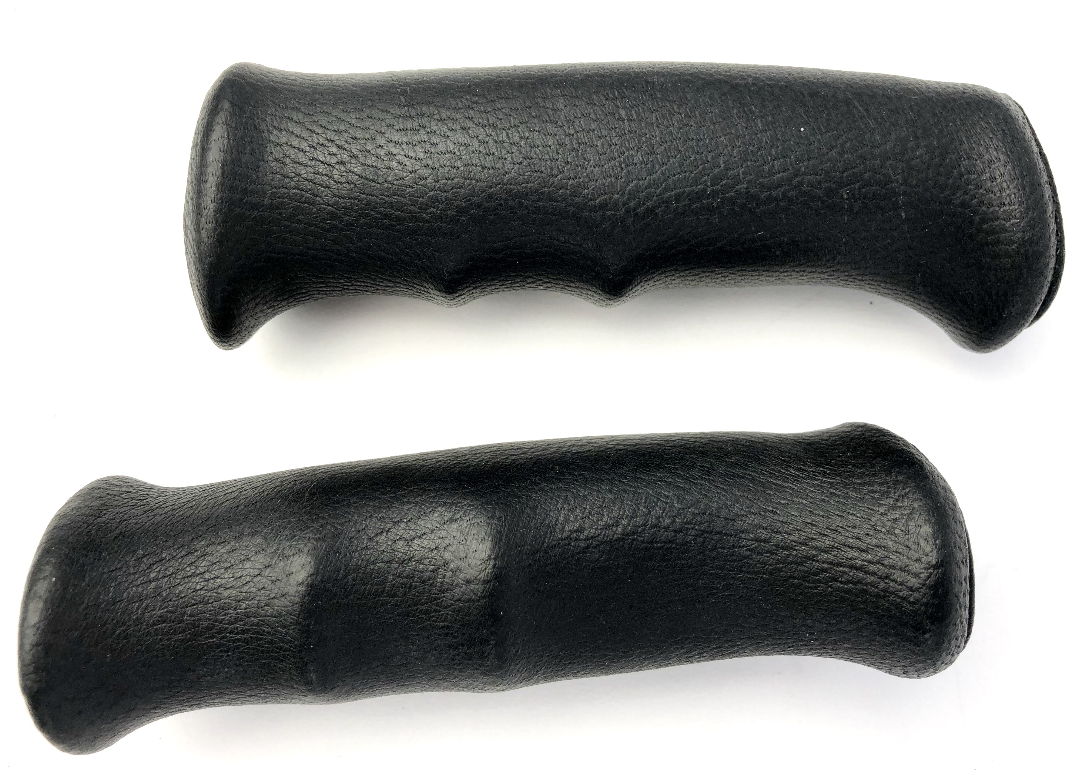 Echt Ledergriffe mit Gummi- Innenpolsterung Fingernocken schwarz