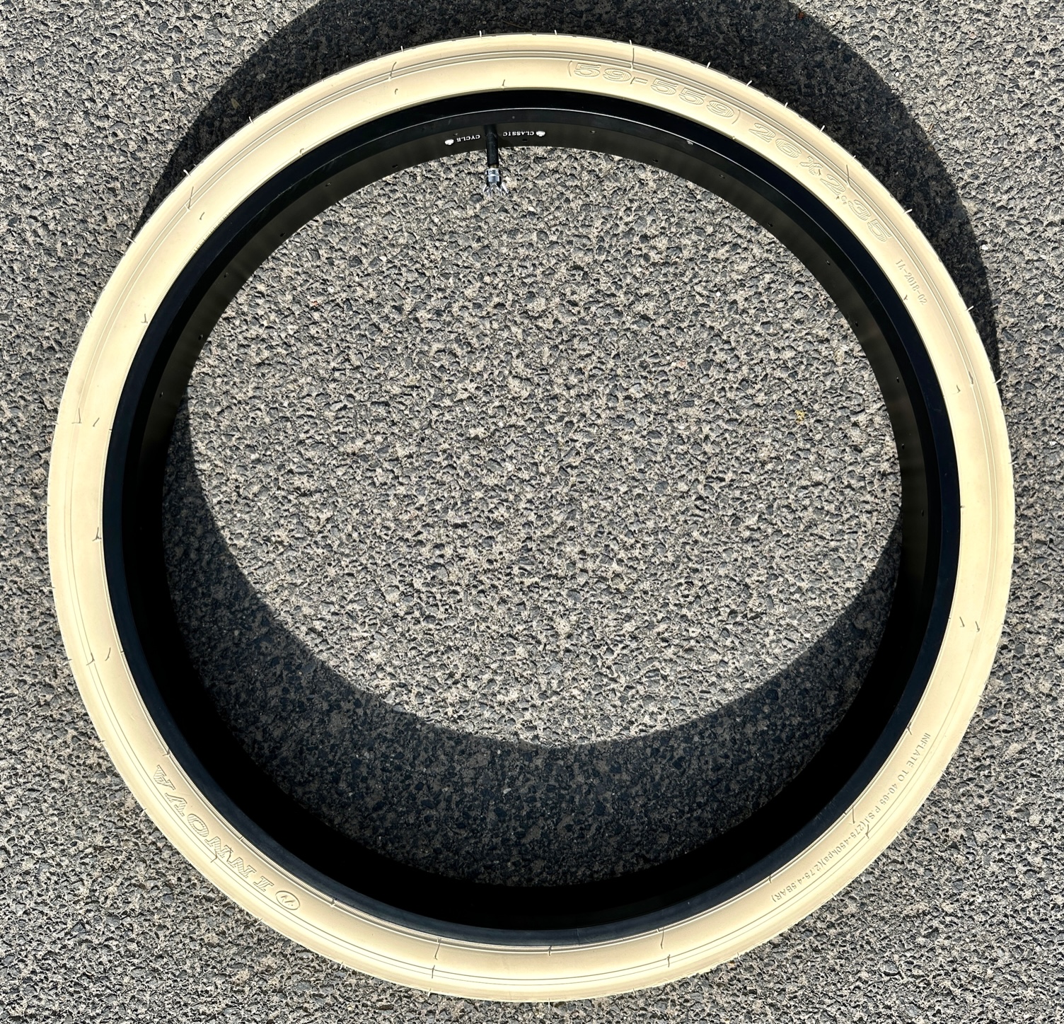 Reifen Street Hog 26 x 2.35 creme