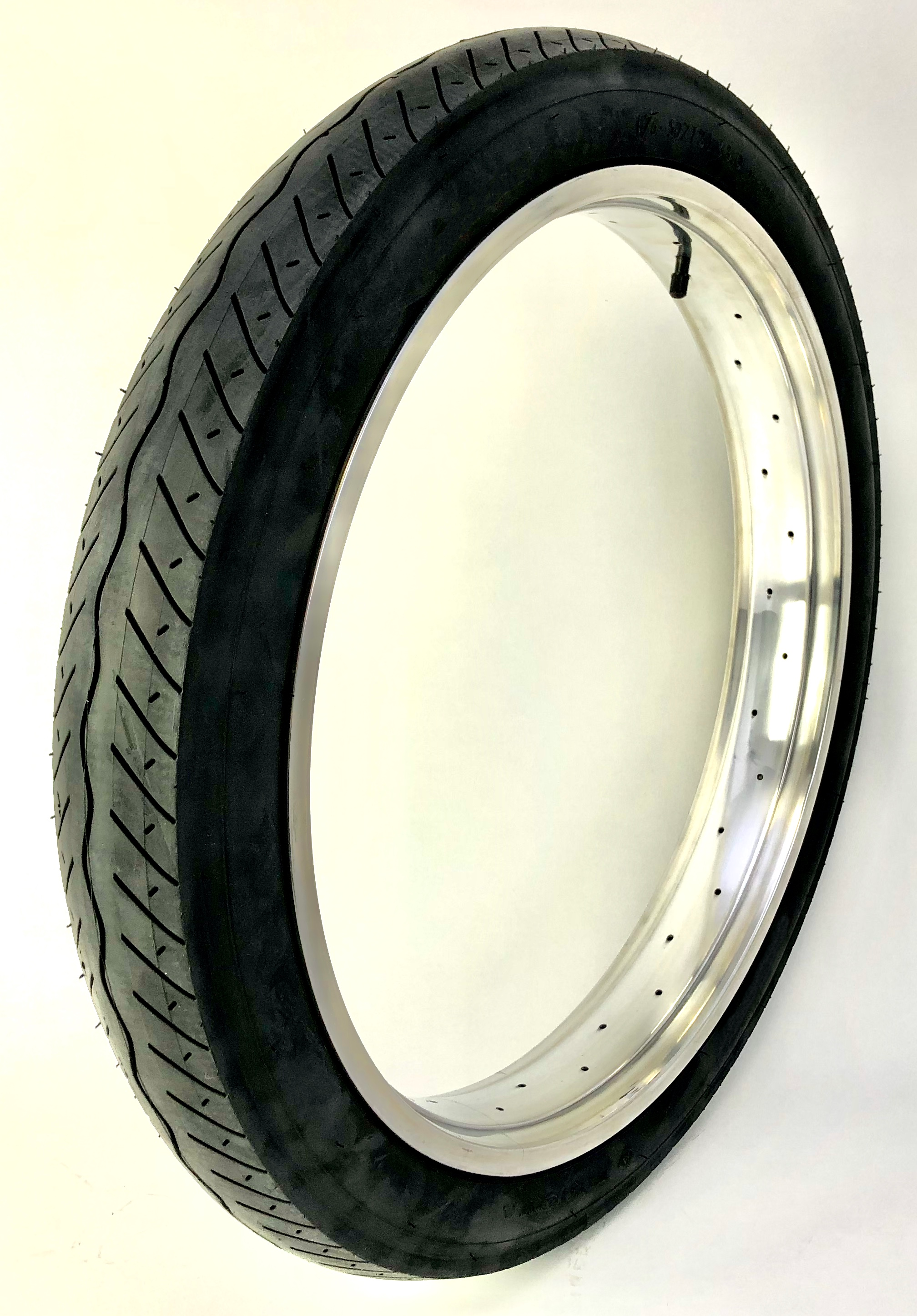 Reifen Street Hog 24 x 3.0 schwarz ohne Schriftzug
