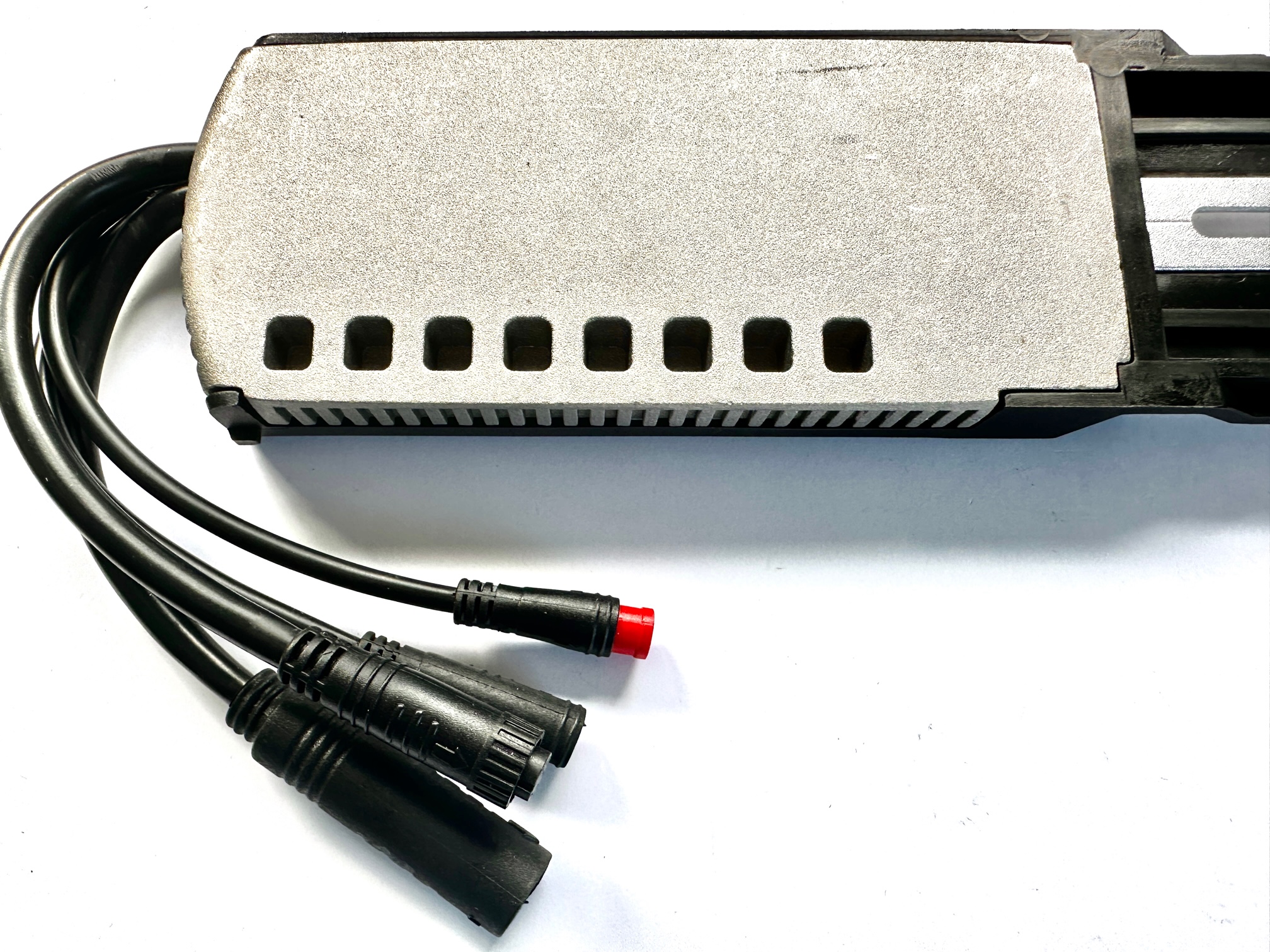 UD Regler Controller integriert in Akkuschiene 48V 22A