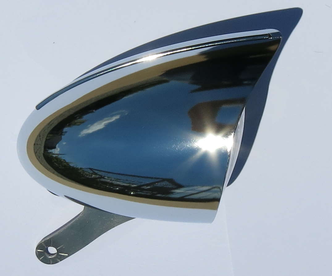 Classic Cycle LED 6V Frontlampe Dynamo 70 mm verchromt mit Schute klein