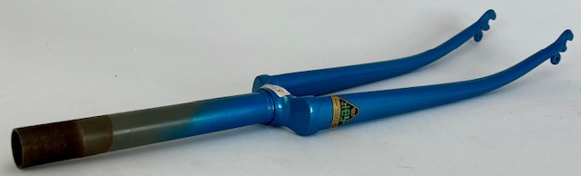Rennradgabel mit Campagnolo Ausfallenden 700c 70-80er Jahre  Schaftlänge: 193 mm Signalblau